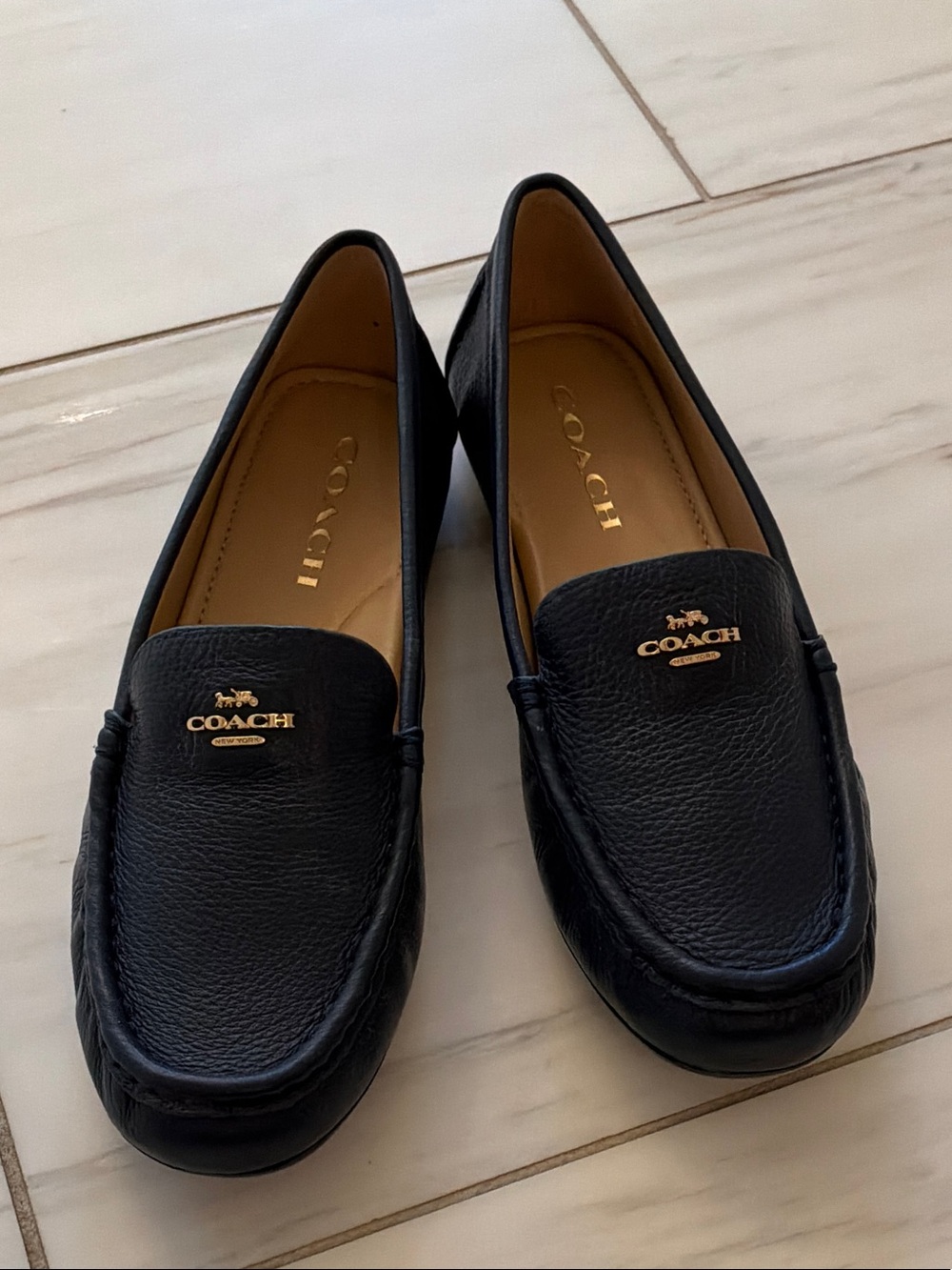 Coach Navy Leather Driving Loafers with Gold Logo size 8 NWT